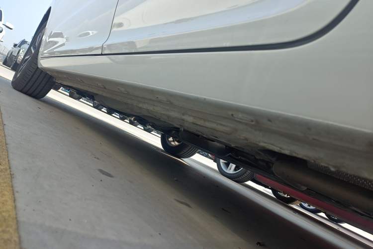 Used Chery Arrizo 5 2025 Excellence Version 1.5L CVT Fashionable Edition Left Side Sill