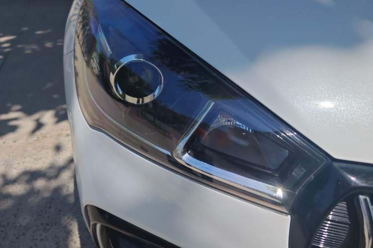 Used Chery Arrizo 5 2025 Excellence Version 1.5L CVT Fashionable Edition Right Front Headlight