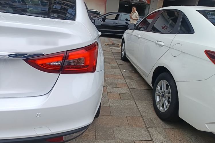 Used Chery Arrizo 5 2025 Excellence Version 1.5L CVT Fashionable Edition Right Rear Taillight