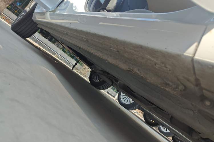 Used Chery Arrizo 5 2025 Excellence Version 1.5L CVT Fashionable Edition Right Side Sill