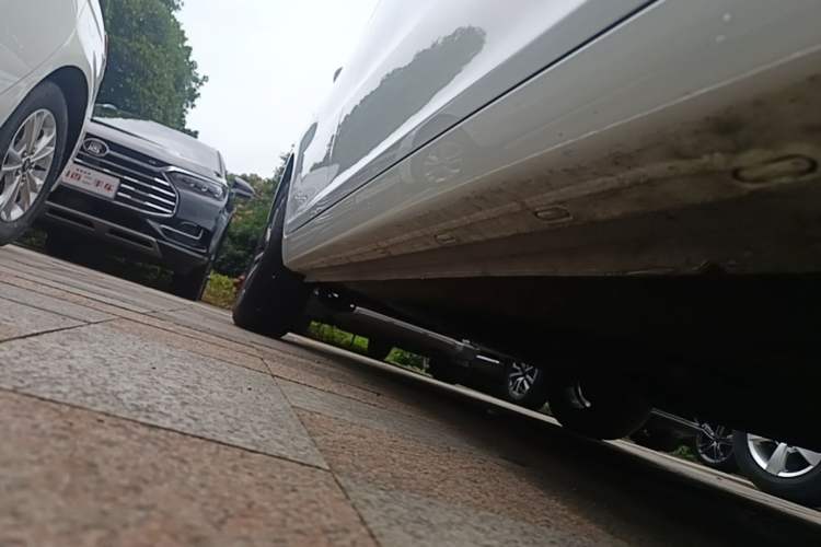 Used Chery Arrizo 5 2025 Excellence Version 1.5L CVT Fashionable Edition Right Side Sill
