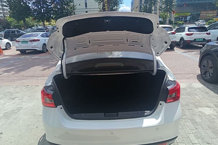 Used Chery Arrizo 5 2025 Excellence Version 1.5L Manual Fashion Edition Trunk