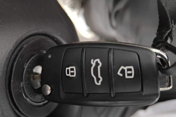 Used Chery Arrizo 5 2025 Excellence Version 1.5L Manual Fashion Edition Vehicle Key