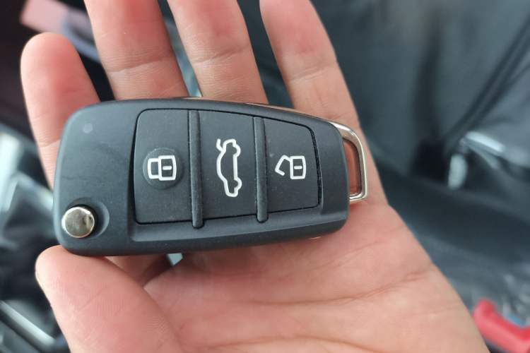 Used Chery Arrizo 5 2025 Excellence Version 1.5L Manual Fashion Edition Vehicle Key
