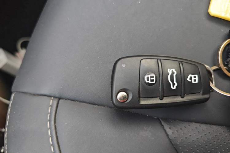 Used Chery Arrizo 5 2025 Excellence Version 1.5L Manual Fashion Edition Vehicle Key