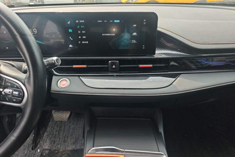 Used Chery Arrizo 5 GT 2023 1.5T CVT Enjoy Audio And AC Panel