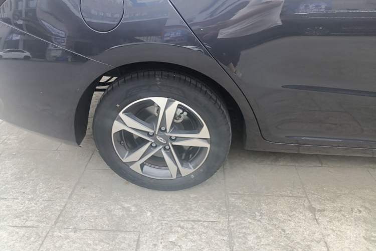 Used Chery Arrizo 5 GT 2023 1.5T CVT Enjoy Right Rear Wheel Hub