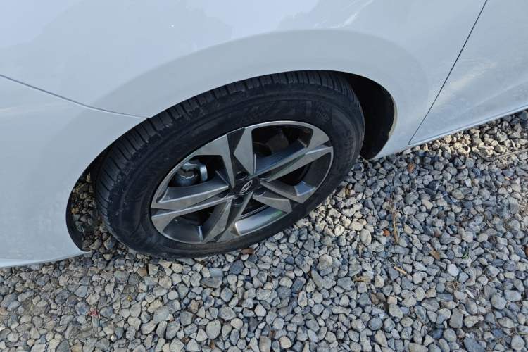 Used Chery Arrizo 5 GT 2023 1.5T CVT Enjoy Left Front Wheel Hub