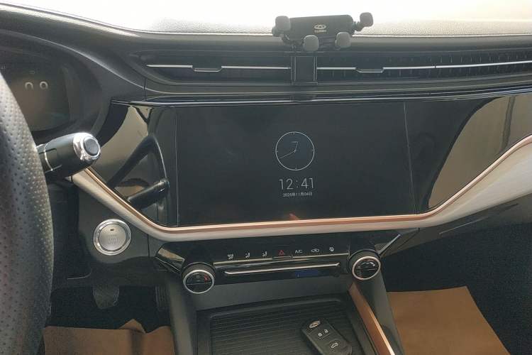 Used Chery Arrizo 5 PLUS 2021 XiaoAI 1.5T Manual PLUS Model Audio And AC Panel