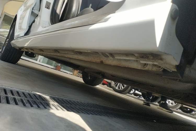 Used Chery Arrizo 5 PLUS 2021 XiaoAI 1.5T Manual PLUS Model Right Side Sill