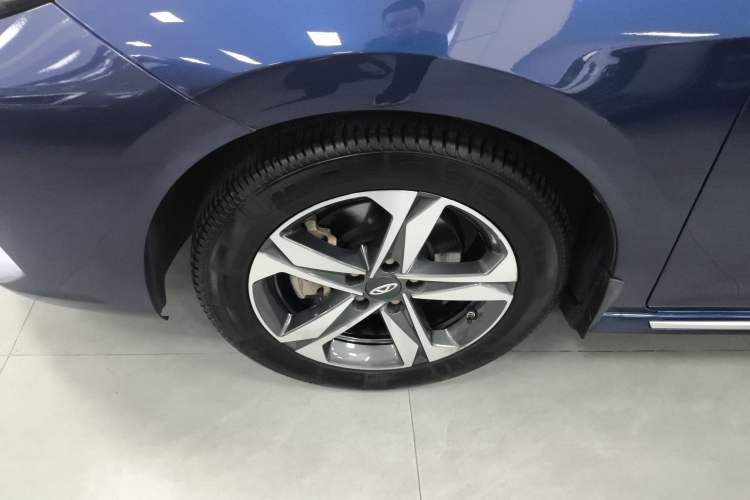 Used Chery Arrizo 5 PLUS 2021 XiaoAI 1.5L CVT Model PLUS Left Front Wheel Hub
