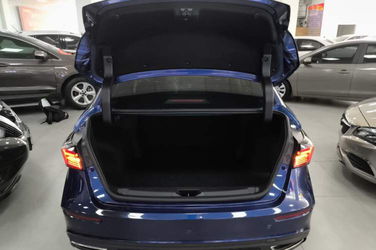 Used Chery Arrizo 5 PLUS 2021 XiaoAI 1.5L CVT Model PLUS Trunk