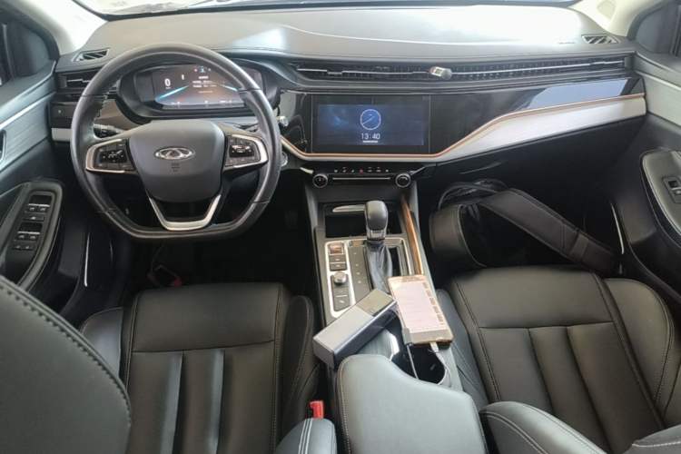 Used Chery Arrizo 5 PLUS 2021 XiaoAI 1.5L CVT Enjoy PLUS Center Console