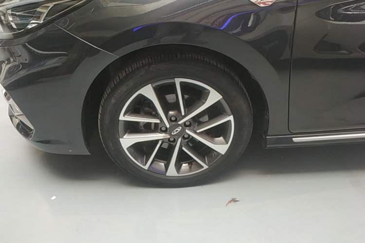 Used Chery Arrizo 5 PLUS 2021 Xiaoze 1.5T CVT ZhiPLUS Left Front Wheel Hub