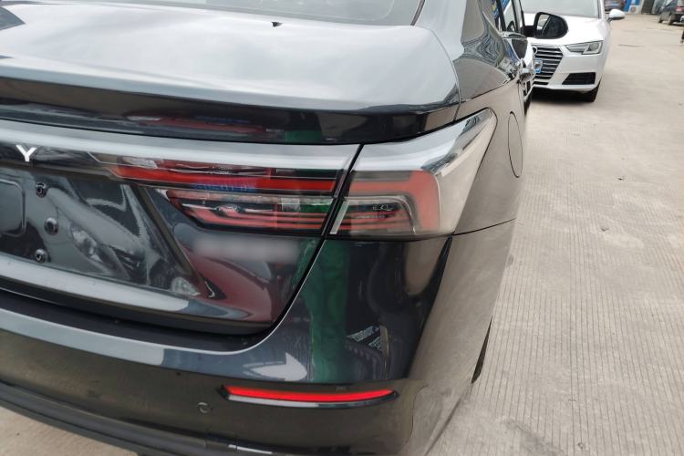 Used Chery Arrizo 5 PLUS 2021 XiaoAI 1.5T Manual PLUS Model Right Rear Taillight