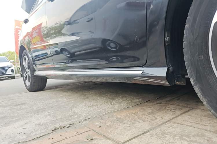 Used Chery Arrizo 5 PLUS 2021 XiaoAI 1.5L CVT Enjoy PLUS Right Side Sill