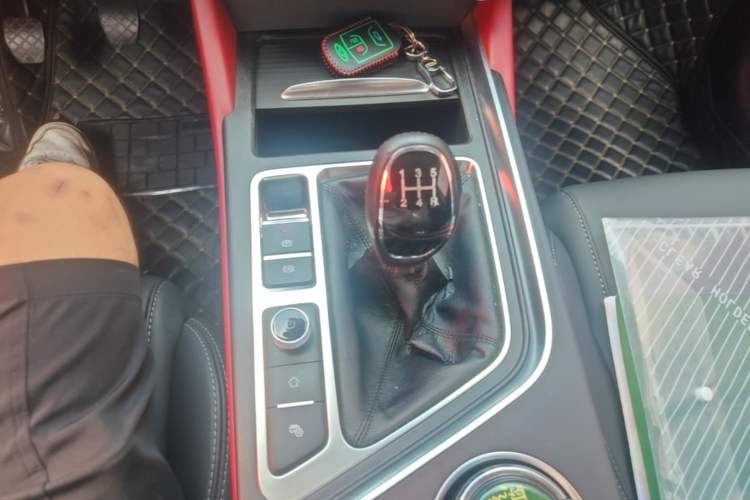 Used Chery Arrizo 5 PLUS 2021 Xiaoze 1.5T Manual PLUS Model Gear Lever
