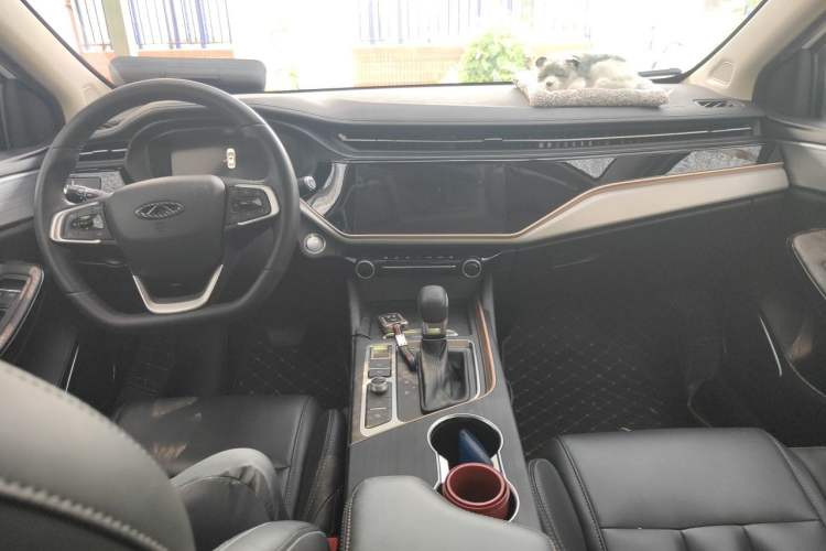 Used Chery Arrizo 5 PLUS 2021 Xiao AI 1.5T CVT Enjoy PLUS Center Console