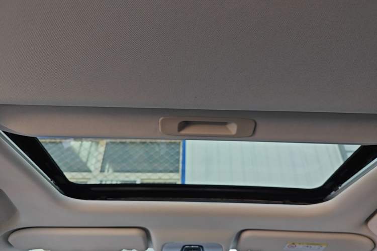 Used Chery Arrizo 5 PLUS 2021 XiaoAI 1.5L CVT Enjoy PLUS Headliner