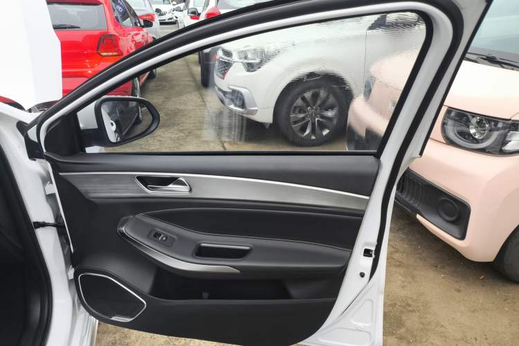 Used Chery Arrizo 5 PLUS 2021 XiaoAI 1.5L CVT Model PLUS Interior 5
