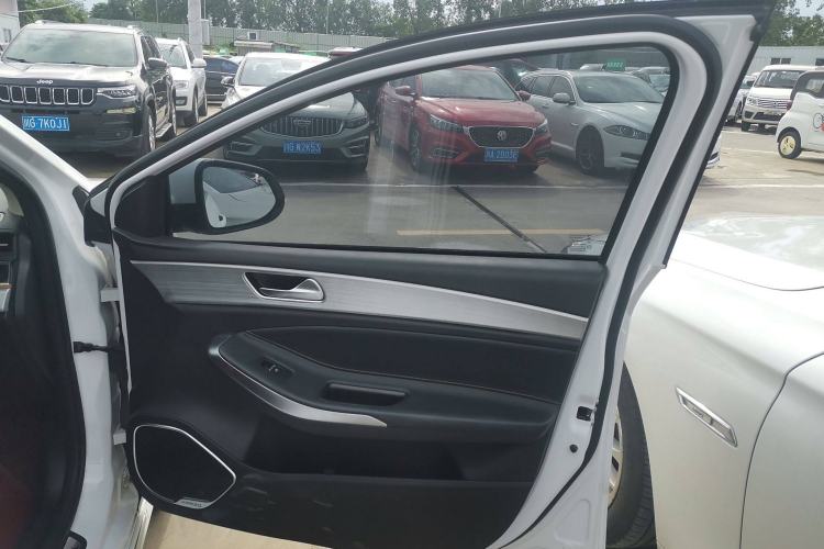 Used Chery Arrizo 5 PLUS 2021 Xiao AI 1.5T CVT ZhiPLUS Interior 5