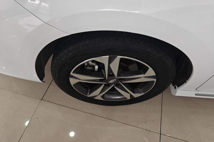 Used Chery Arrizo 5 PLUS 2021 XiaoAI 1.5L Manual Enjoy PLUS Left Front Wheel Hub