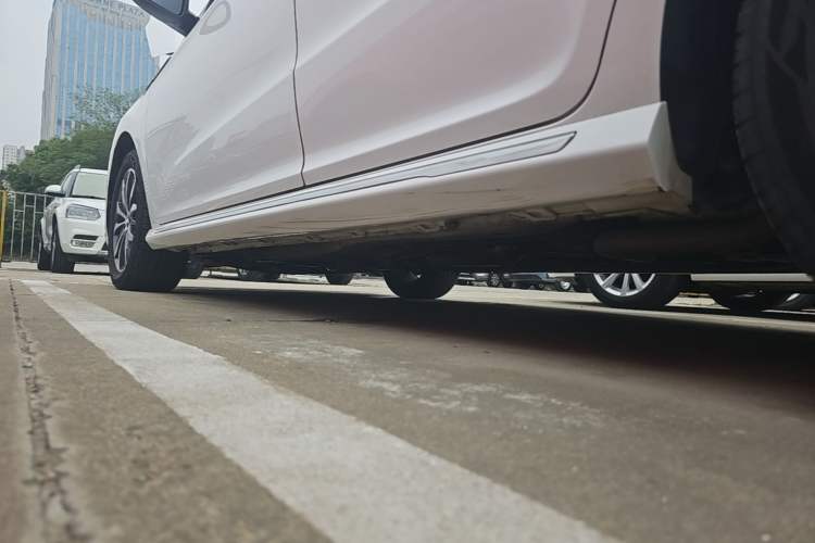 Used Chery Arrizo 5 PLUS 2021 Xiaoze 1.5T CVT Enjoy PLUS Left Side Sill