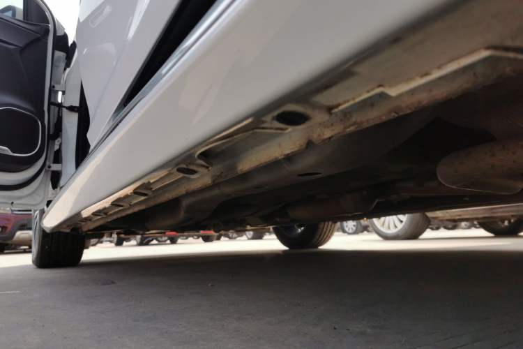 Used Chery Arrizo 5 PLUS 2021 Xiaoze 1.5T CVT Enjoy PLUS Left Side Sill