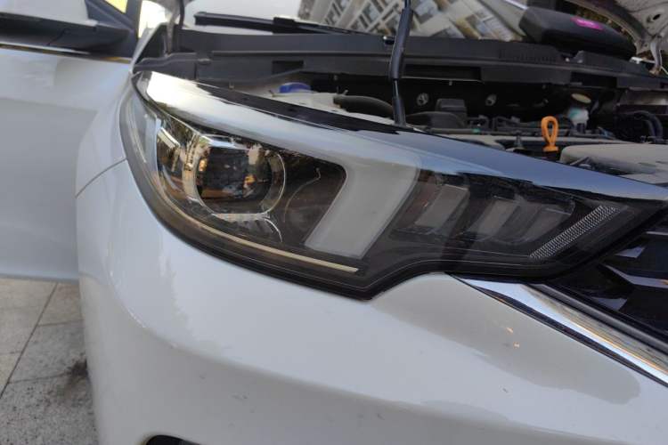 Used Chery Arrizo 5 PLUS 2021 XiaoAI 1.5L CVT Enjoy PLUS Right Front Headlight