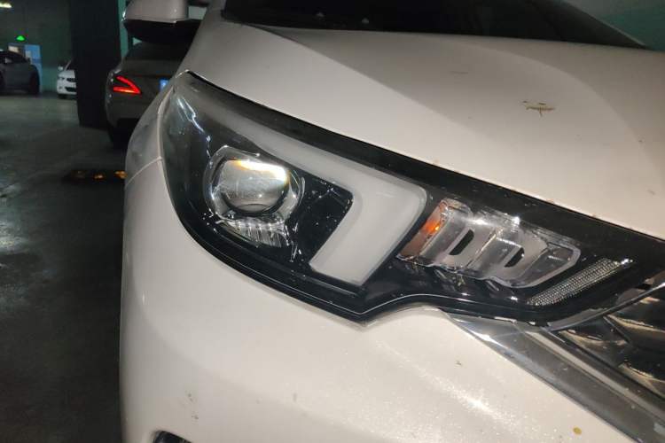 Used Chery Arrizo 5 PLUS 2021 Xiao AI 1.5T CVT PLUS Trim Right Front Headlight