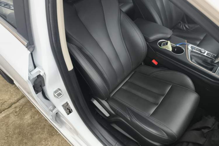 Used Chery Arrizo 5 PLUS 2021 XiaoAI 1.5L CVT Model PLUS Right Front Seat