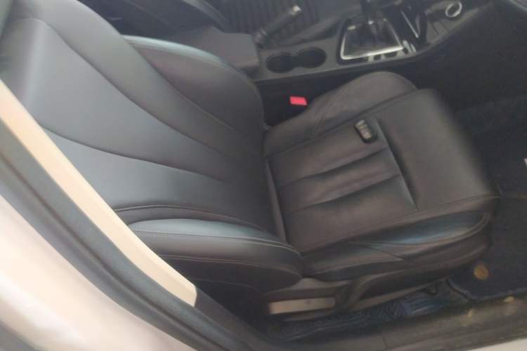 Used Chery Arrizo 5 PLUS 2021 XiaoAI 1.5L Manual Enjoy PLUS Right Front Seat