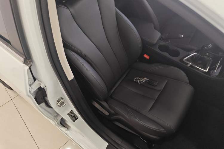 Used Chery Arrizo 5 PLUS 2021 XiaoAI 1.5L Manual Enjoy PLUS Right Front Seat