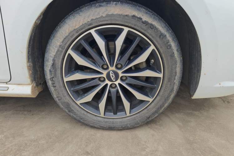 Used Chery Arrizo 5 PLUS 2021 Xiaoze 1.5T CVT PLUS Model Right Front Wheel Hub