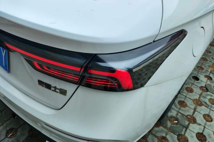 Used Chery Arrizo 5 PLUS 2021 Xiao AI 1.5T CVT Enjoy PLUS Right Rear Taillight