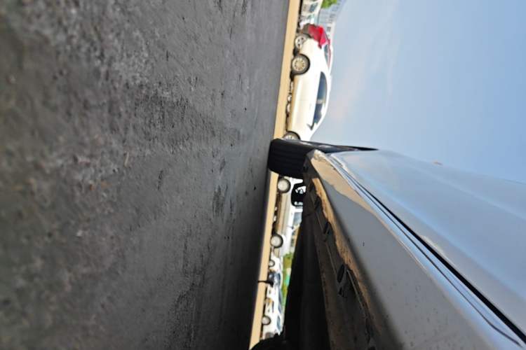 Used Chery Arrizo 5 PLUS 2021 XiaoAI 1.5L CVT Enjoy PLUS Right Side Sill