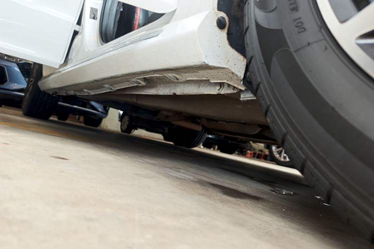 Used Chery Arrizo 5 PLUS 2021 Xiaoze 1.5T CVT Enjoy PLUS Right Side Sill