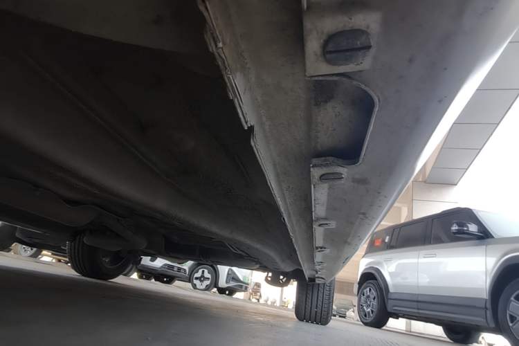 Used Chery Arrizo 5 PLUS 2021 Xiao AI 1.5T CVT Enjoy PLUS Right Side Sill