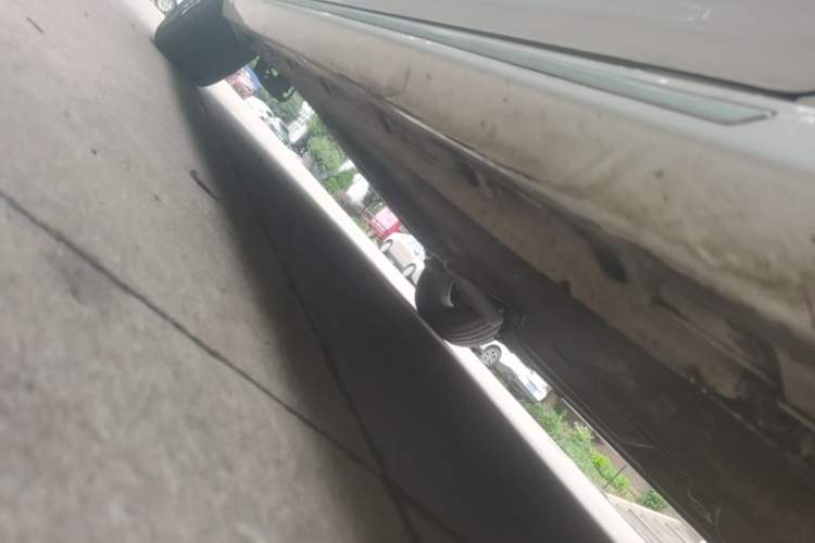 Used Chery Arrizo 5 PLUS 2021 Xiaoze 1.5T CVT Enjoy PLUS Right Side Sill