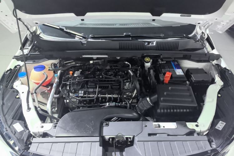 Used Chery Arrizo 5 PLUS 2023 1.5L CVT New Dynamic Version Engine Bay