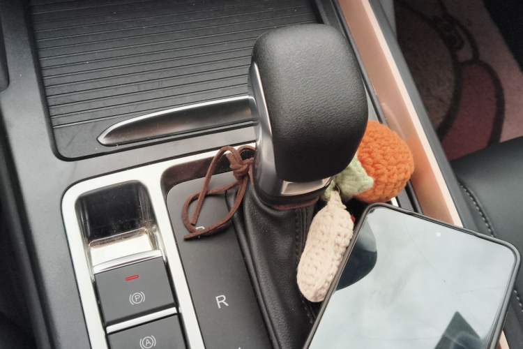 Used Chery Arrizo 5 PLUS 2023 1.5L CVT EnjoyPLUS Gear Lever