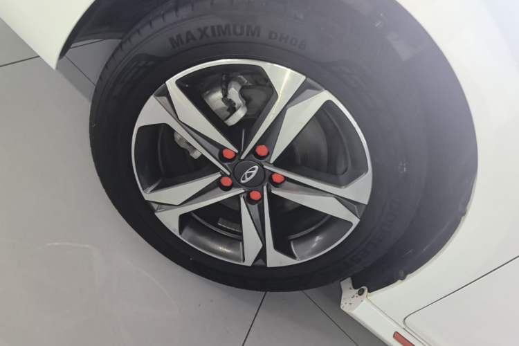 Used Chery Arrizo 5 PLUS 2023 1.5L CVT New Dynamic Version Left Front Wheel Hub