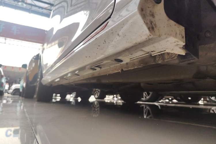 Used Chery Arrizo 5 PLUS 2023 1.5T CVT EnjoyPLUS Right Side Sill
