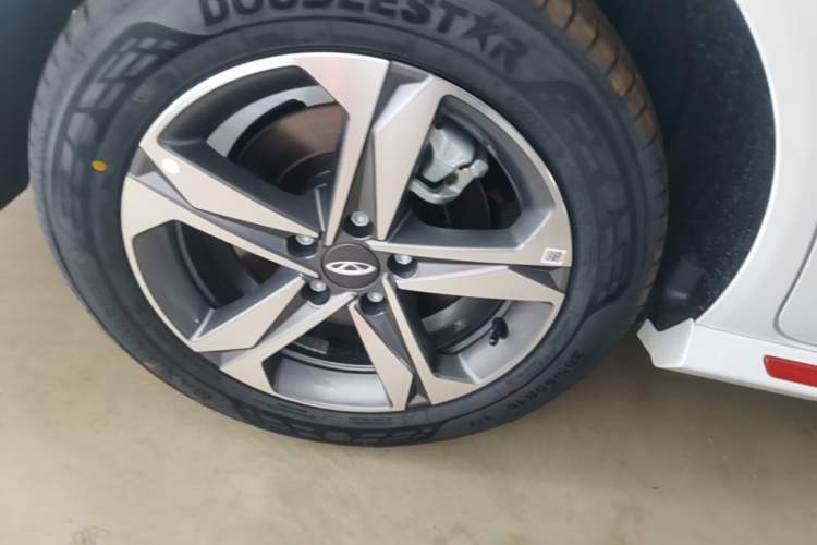 Used Chery Arrizo 5 PLUS 2025 1.5L CVT New Dynamic Edition Right Rear Wheel Hub