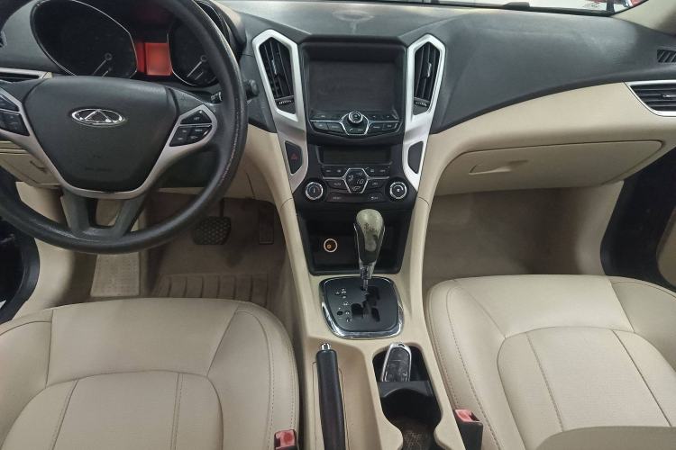 Used Chery Arrizo 7 2013 1.6L CVT Zhixiang Edition Gear Lever
