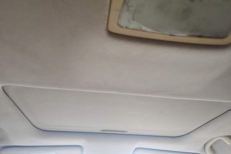 Used Chery Arrizo 7 2013 1.6L CVT Zhixiang Edition Headliner