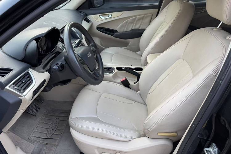 Used Chery Arrizo 7 2013 1.6L CVT Zhixiang Edition Interior 8