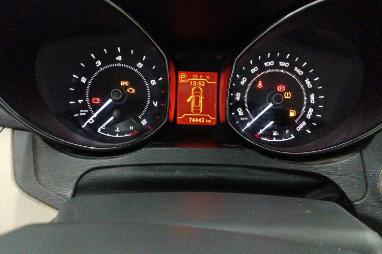 Used Chery Arrizo 7 2013 1.6L CVT Zhixiang Edition Odometer Close Up