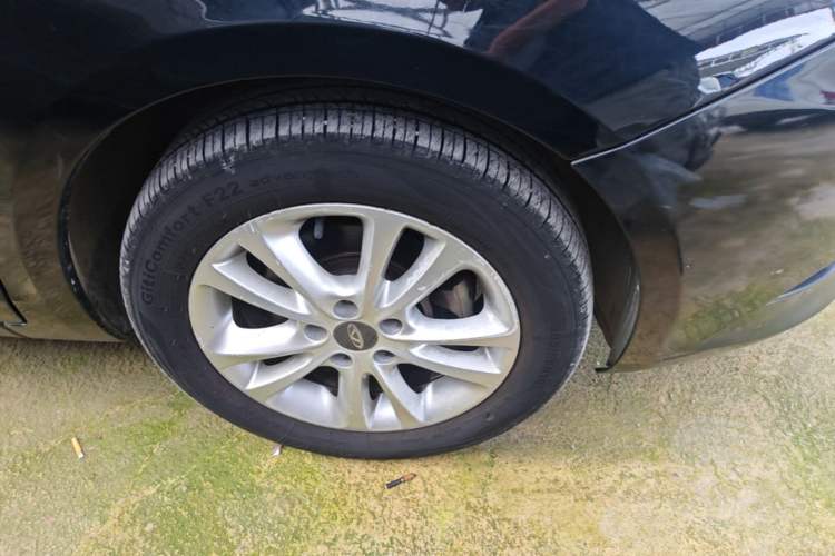 Used Chery Arrizo 7 2013 1.6L CVT Zhixiang Edition Right Front Wheel Hub