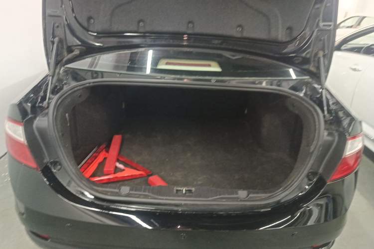 Used Chery Arrizo 7 2013 1.6L CVT Zhixiang Edition Trunk
